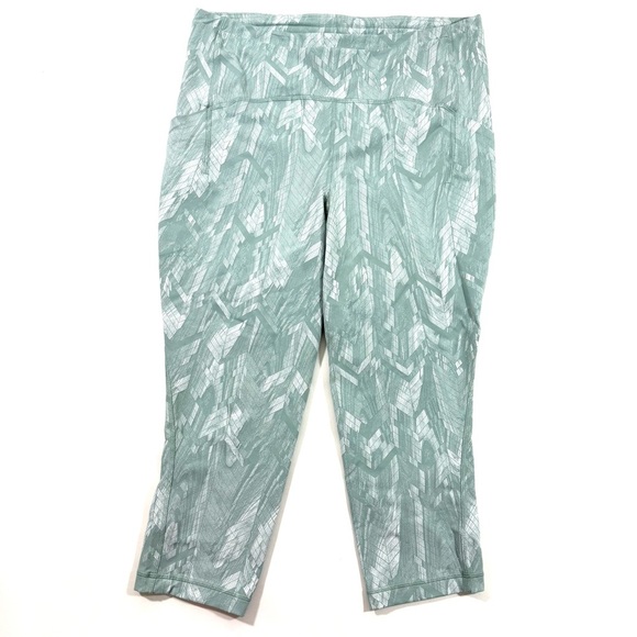 Lululemon Swift Speed High Rise Crop Leggings 21” Reverberate Chevron Jacquard - Picture 1 of 7